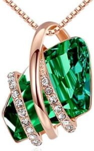 emarald green pendant