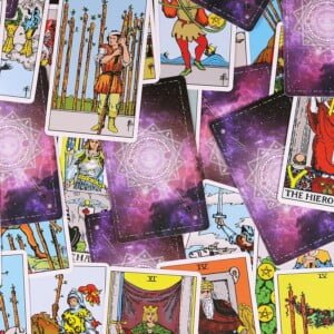 Ciseonik Classic Tarot Cards with-Guidebook - 78 Original Tarot Cards Deck Fortune Telling Game for BeginnersExpert Readers Astrology Tarot Deck Set Galaxy Theme