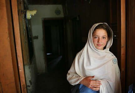 Education Programs - Hashoo Foundation