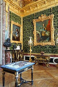 France-000330 - Abundance Salon